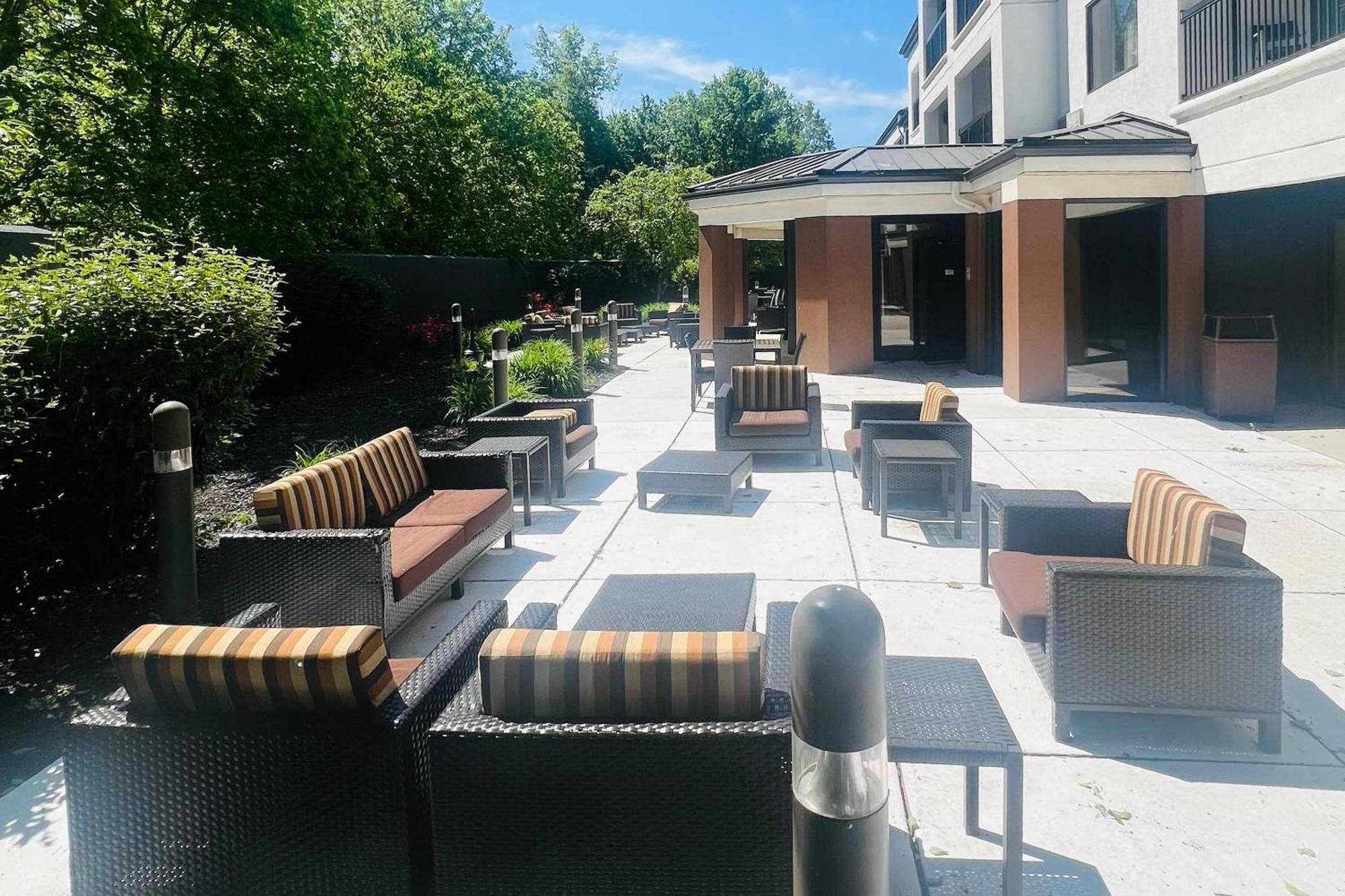 Country Inn & Suites By Radisson, Columbus-Edinburgh Exterior foto